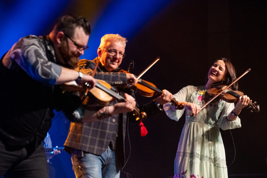 Celtic Colours 2023-148 – Blazin’ Fiddles – The Universal Language – CKP – 10-06-23