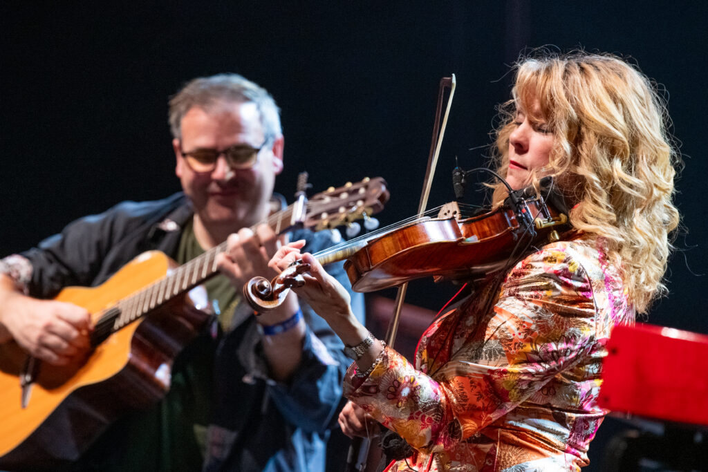 Celtic Colours 2023-392 – Tim Edey, Natalie MacMaster – No Boundaries – CKP – 10-14-23