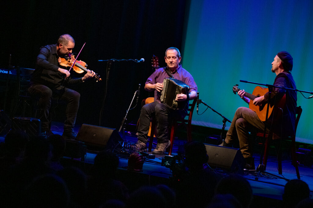 Celtic Colours 2024-145 – John Doyle + Mick McAuley + Oisin McAuley – The Man With A Rhyme – HAT – 101424 CKP