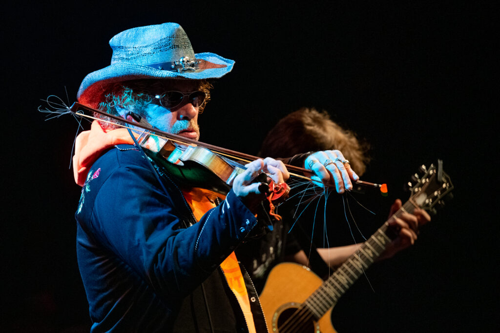 Celtic Colours 2024-96 – Ashley MacIsaac + Ben Tucker – Celtic Cabaret – MTCC – 101324 CKP