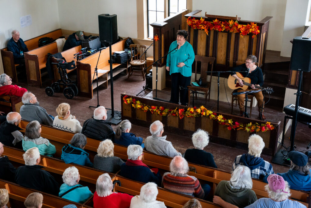 CelticColours2025-295 – Cathy Ann MacPhee + Rosemary MacNeil – Beautiful Island – 10-16-25 – CKP